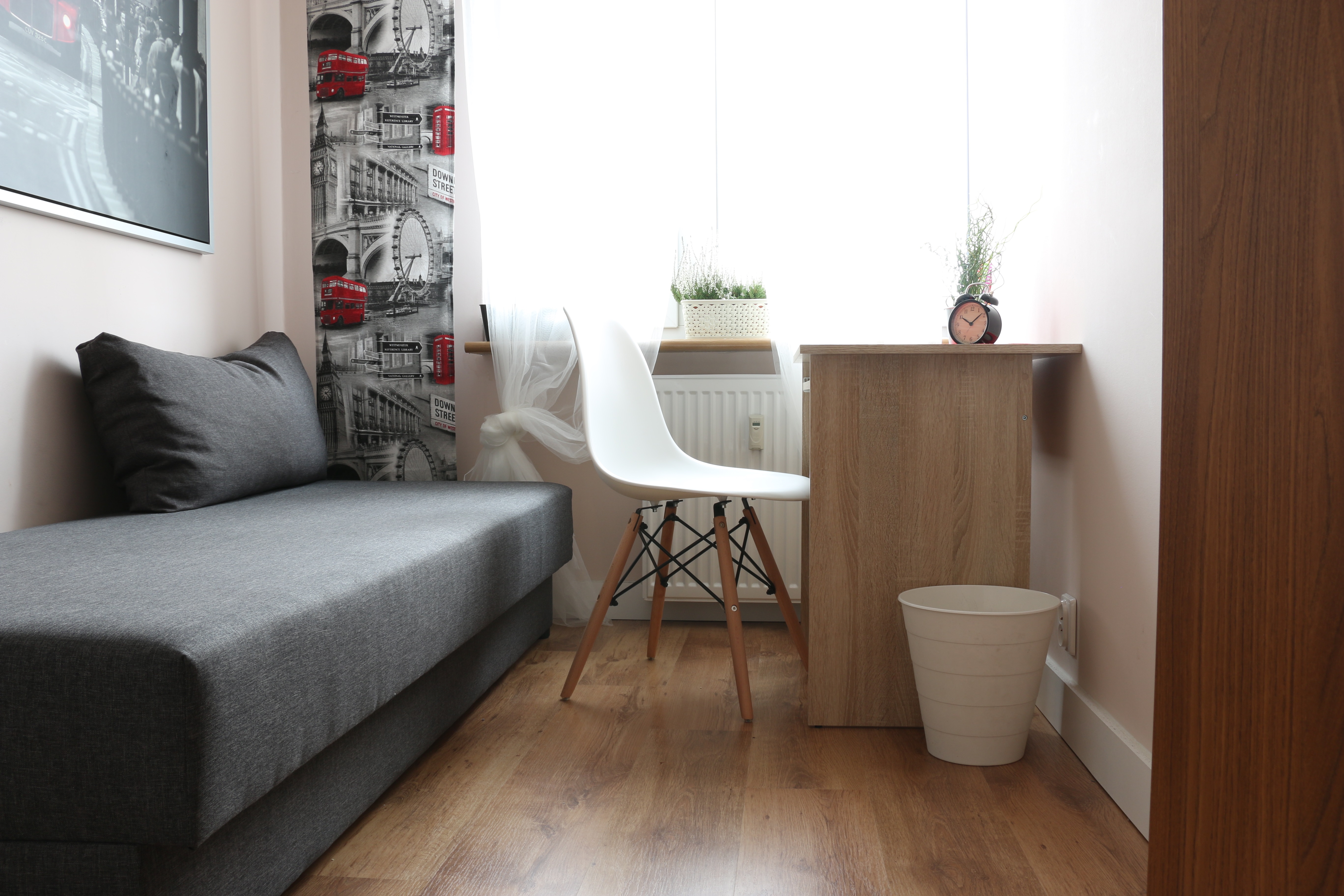 Room 2 At Promienistych 11 Street - 17