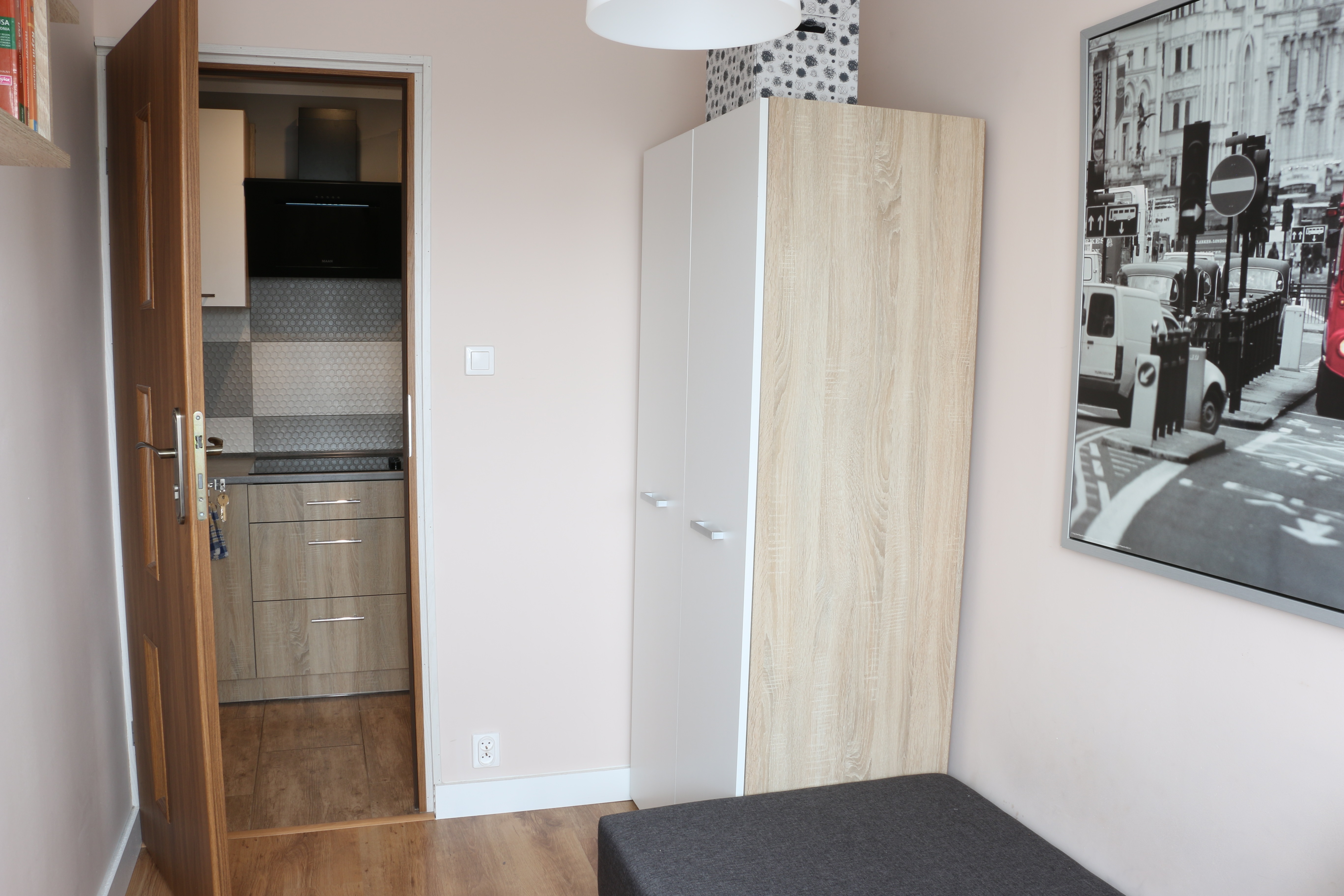 Room 2 At Promienistych 11 Street - 15