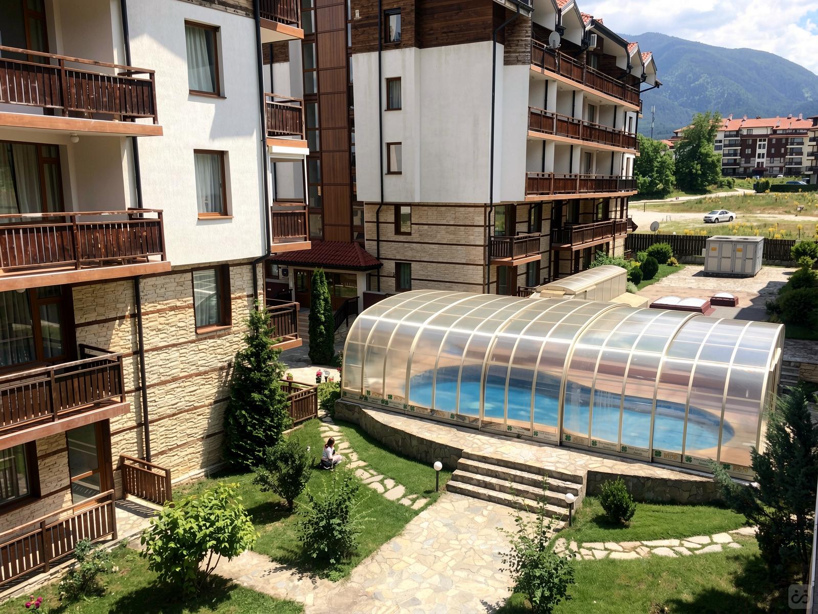 Unique Apt. Complex w/ Coworking + Game Room Apartment