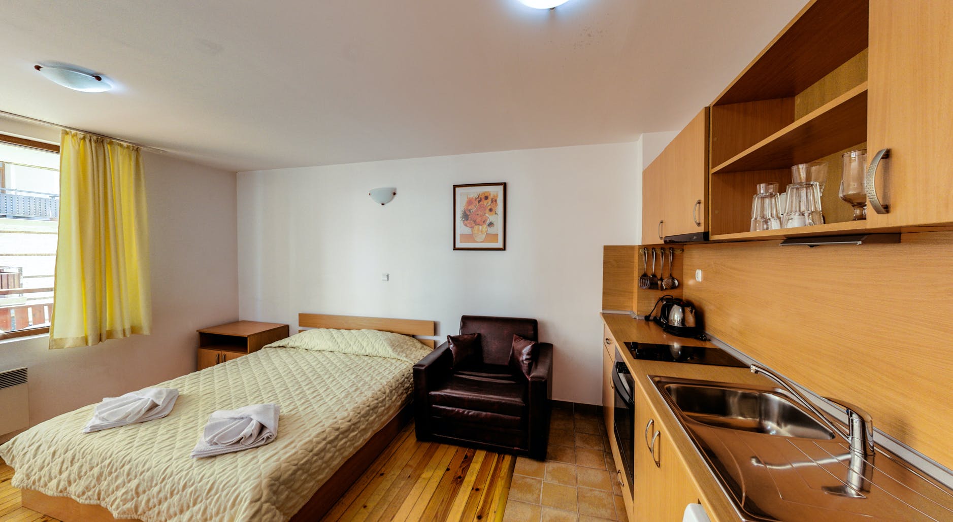 Studio - Unique Apt. Complex w/ Coworking + Game Room Apartment - Gallery - 9