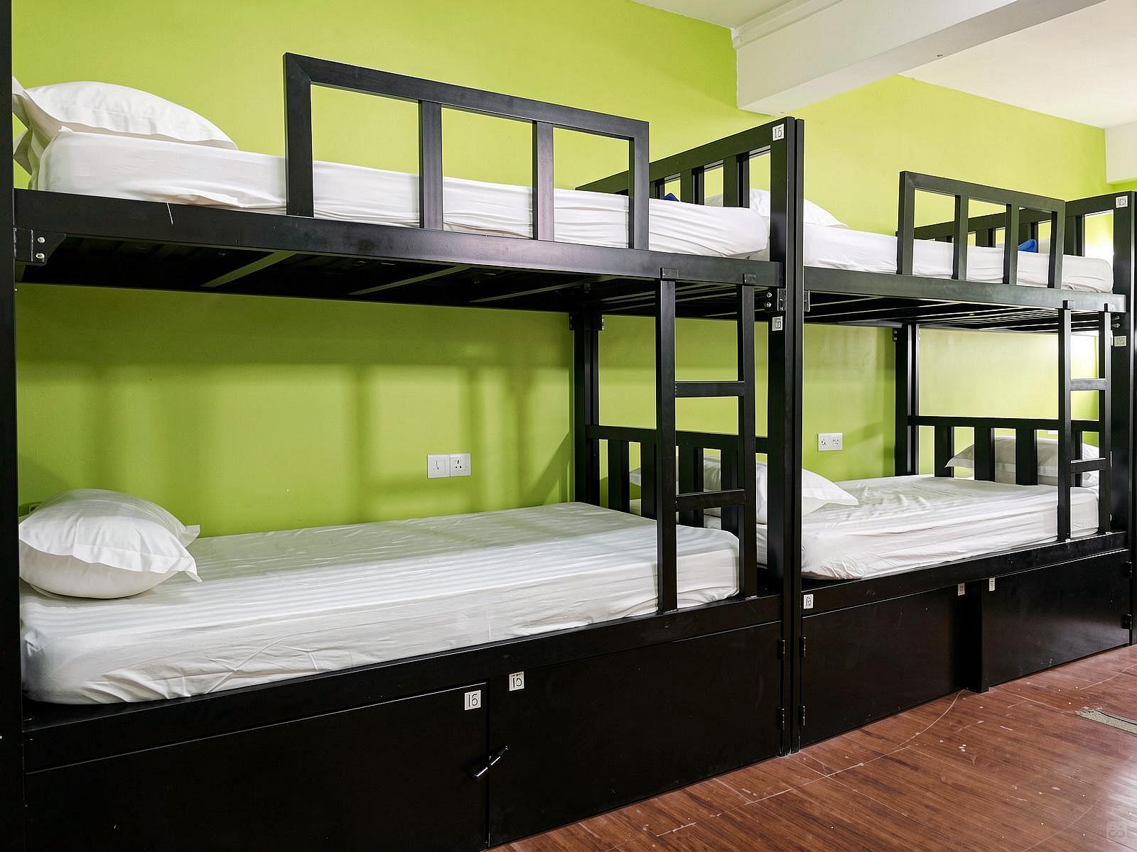 Single Bed In 18 Bed Dorm - 5