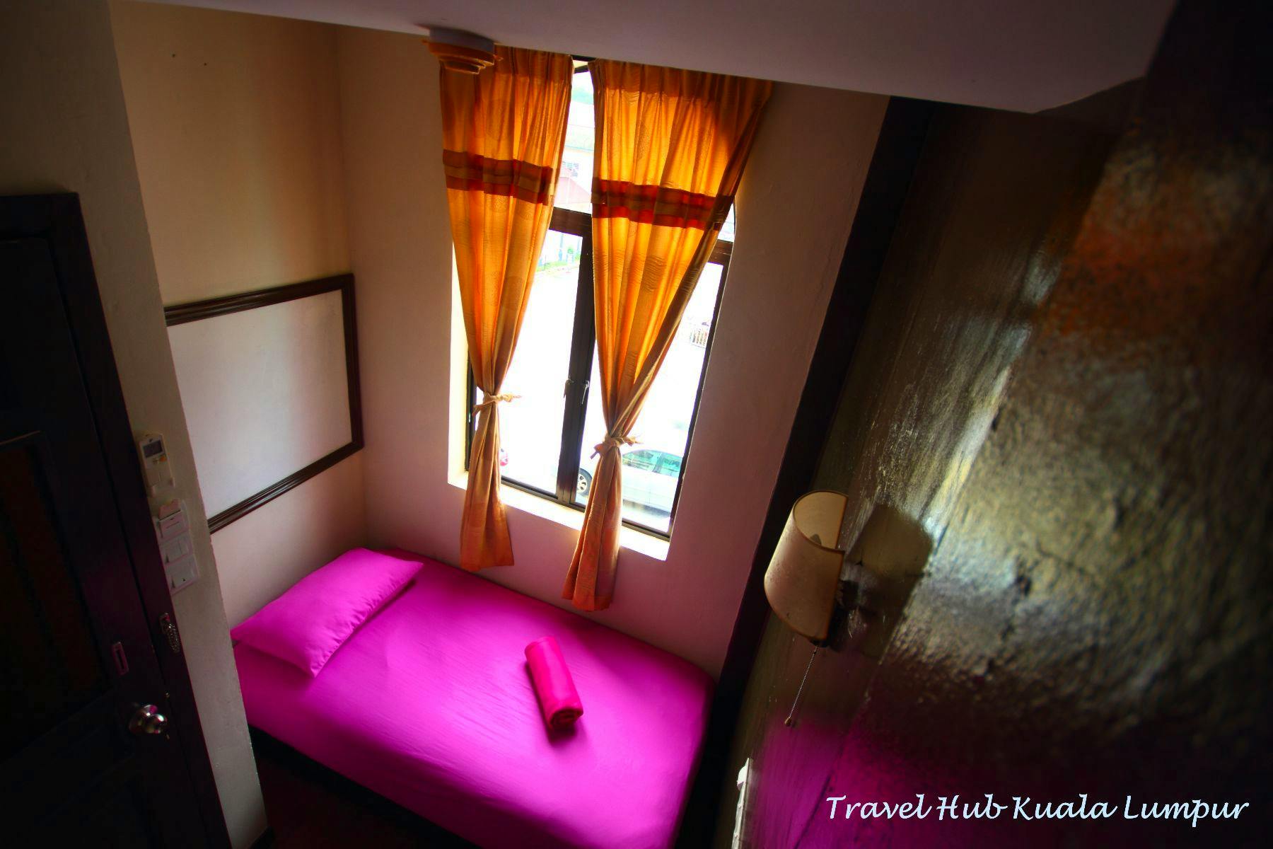 Single Room - Cozy Furnished House w/ Workspace - Gallery - 9