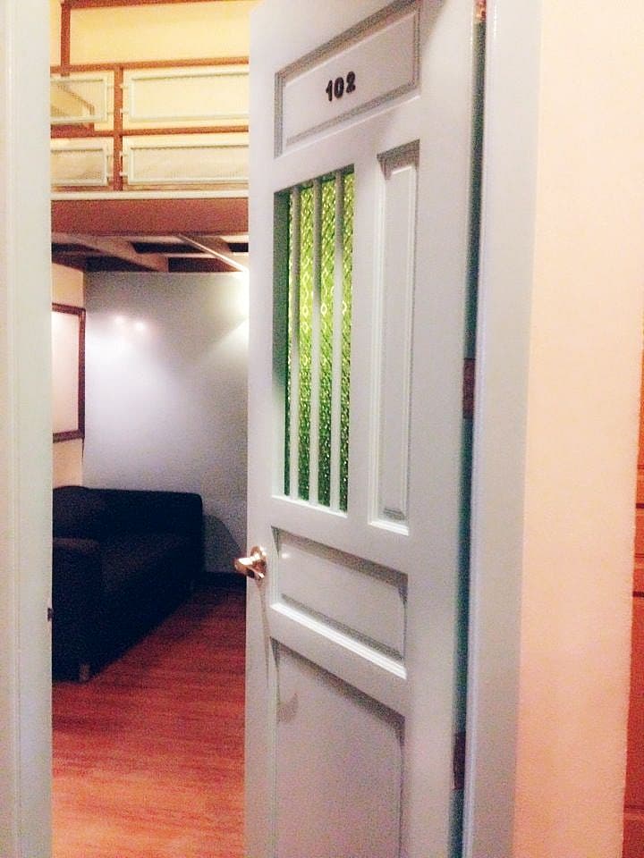 Duplex Suite Room - Cozy Furnished House w/ Workspace - Gallery - 20