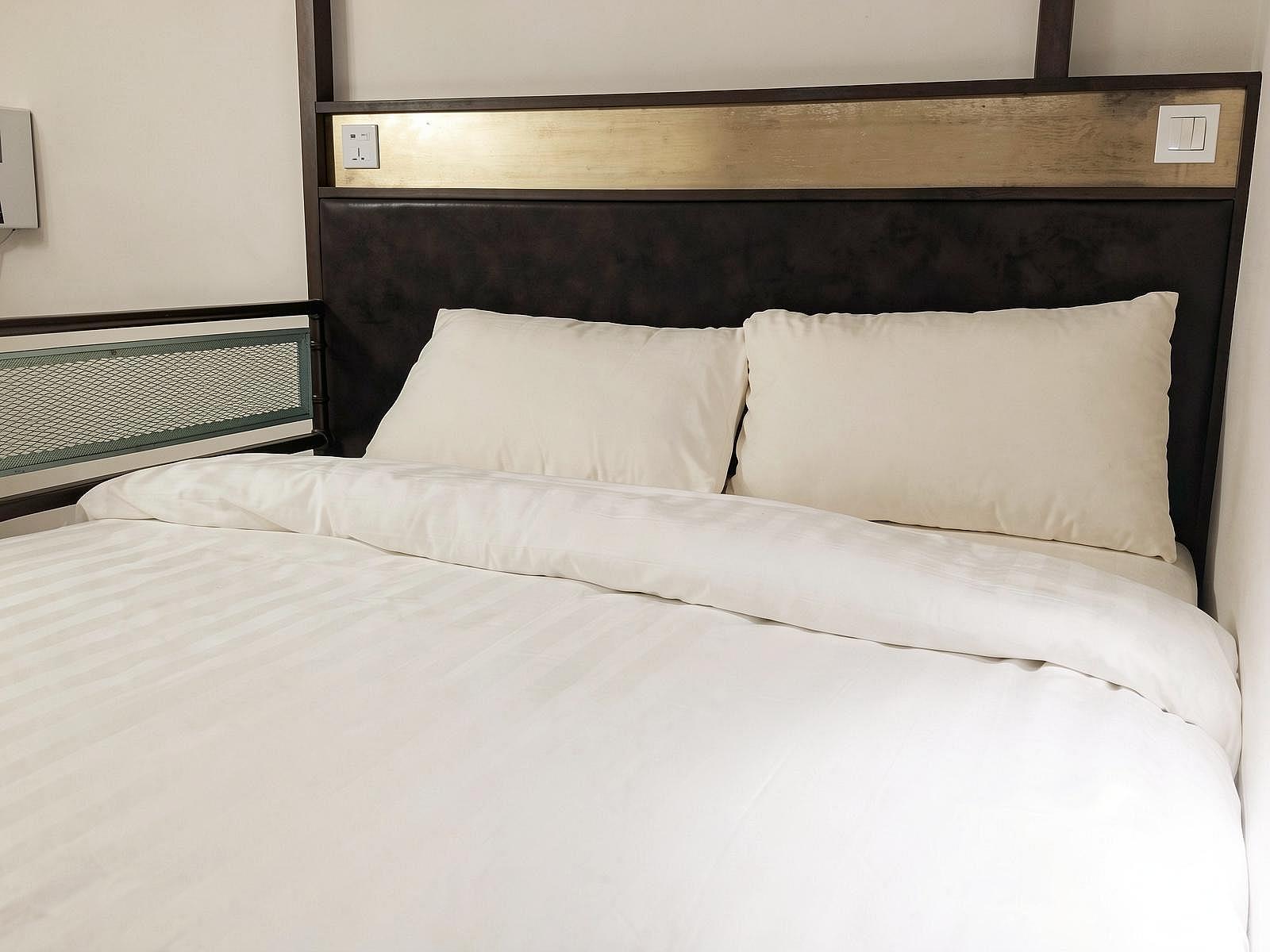 Quadruple Suite Room - Cozy Furnished House w/ Workspace - Gallery - 17