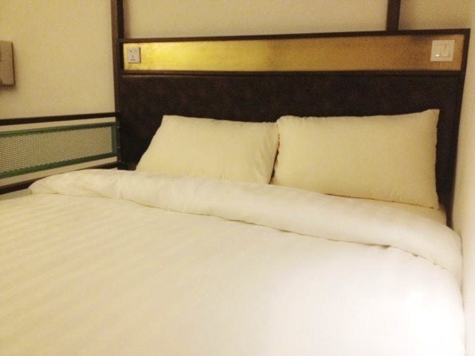 Quadruple Suite Room - Cozy Furnished House w/ Workspace - Gallery - 8