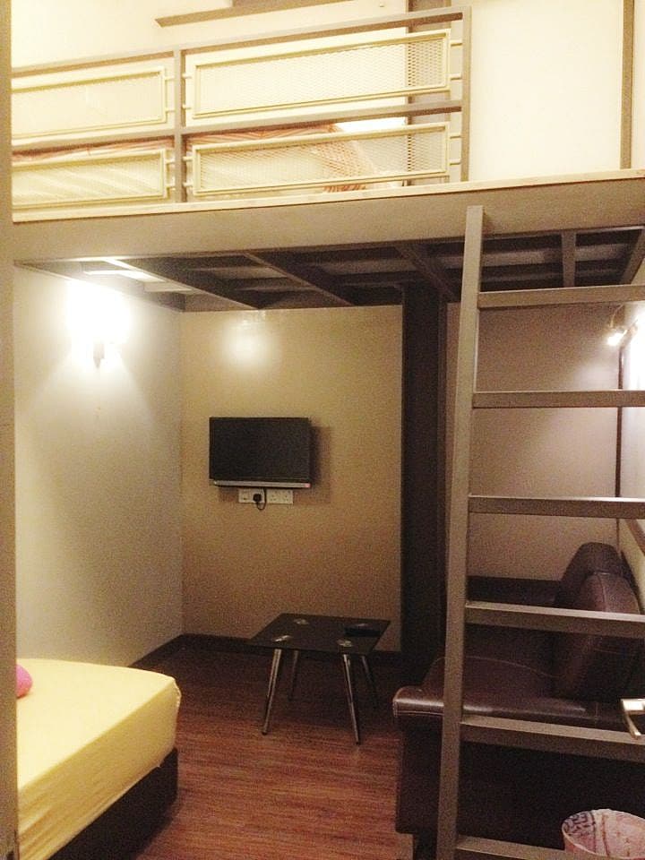 Triple Suite Room - Cozy Furnished House w/ Workspace - Gallery - 17