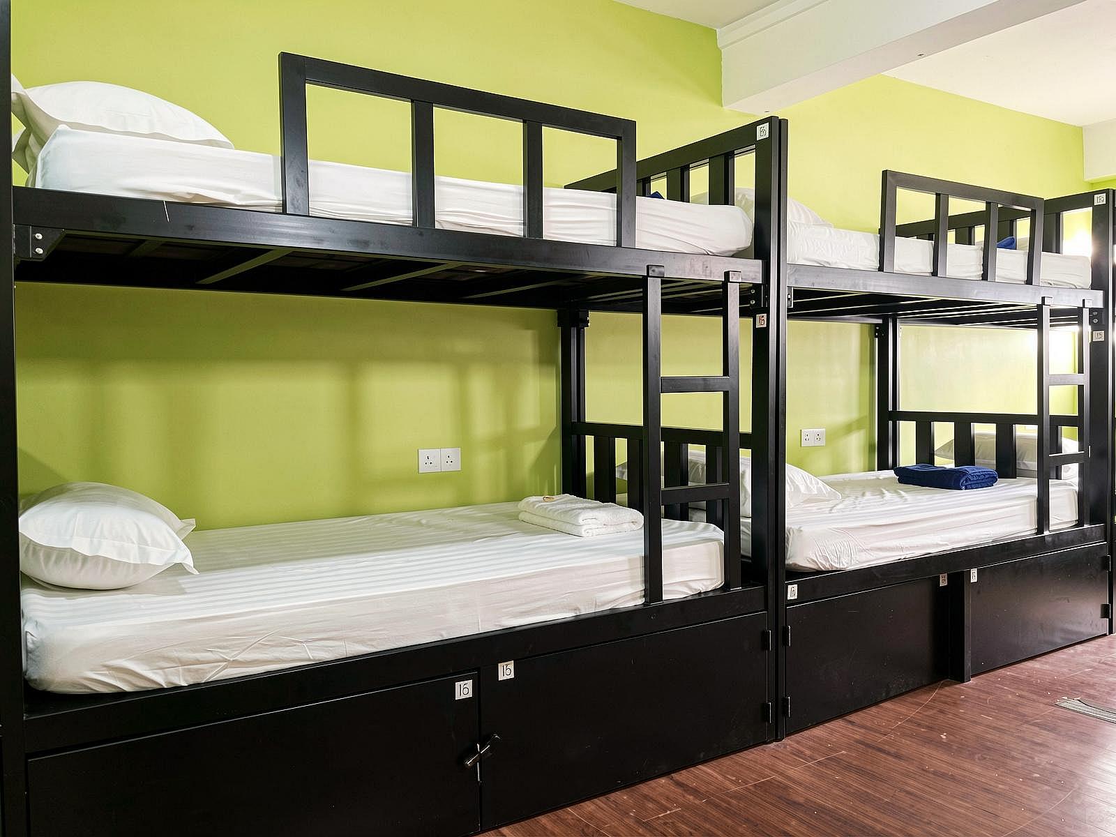 Single Bed In 18 Bed Dorm - Cozy Furnished House w/ Workspace - Gallery - 38