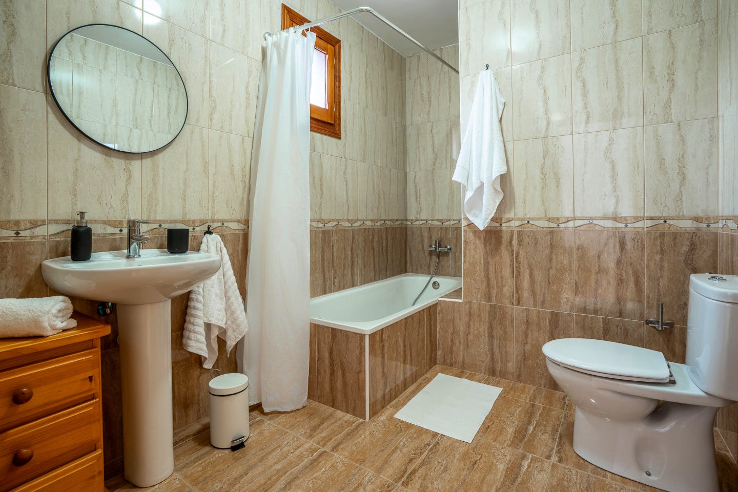 Private Room With Bathroom - 15