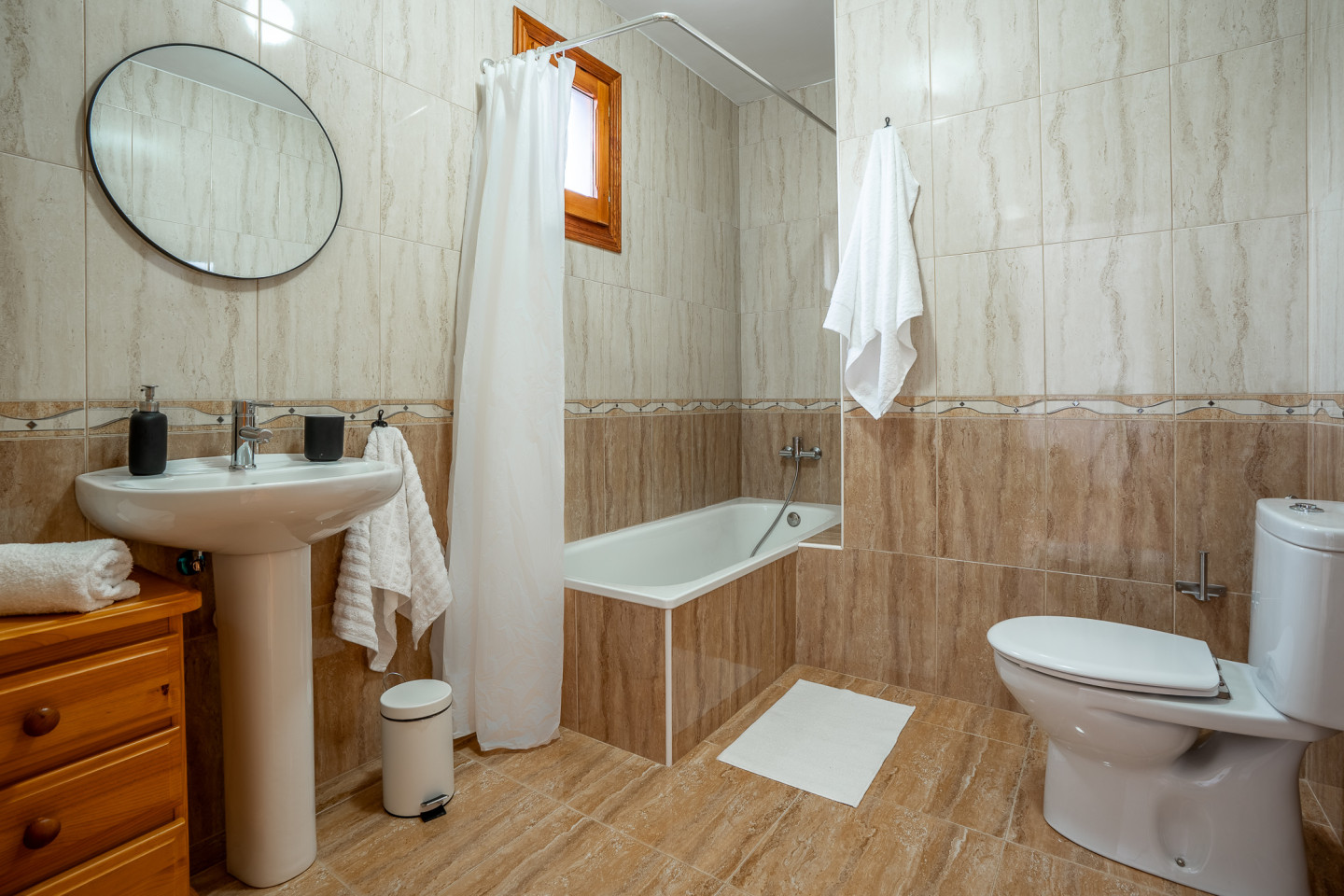 Private Room With Bathroom - 9