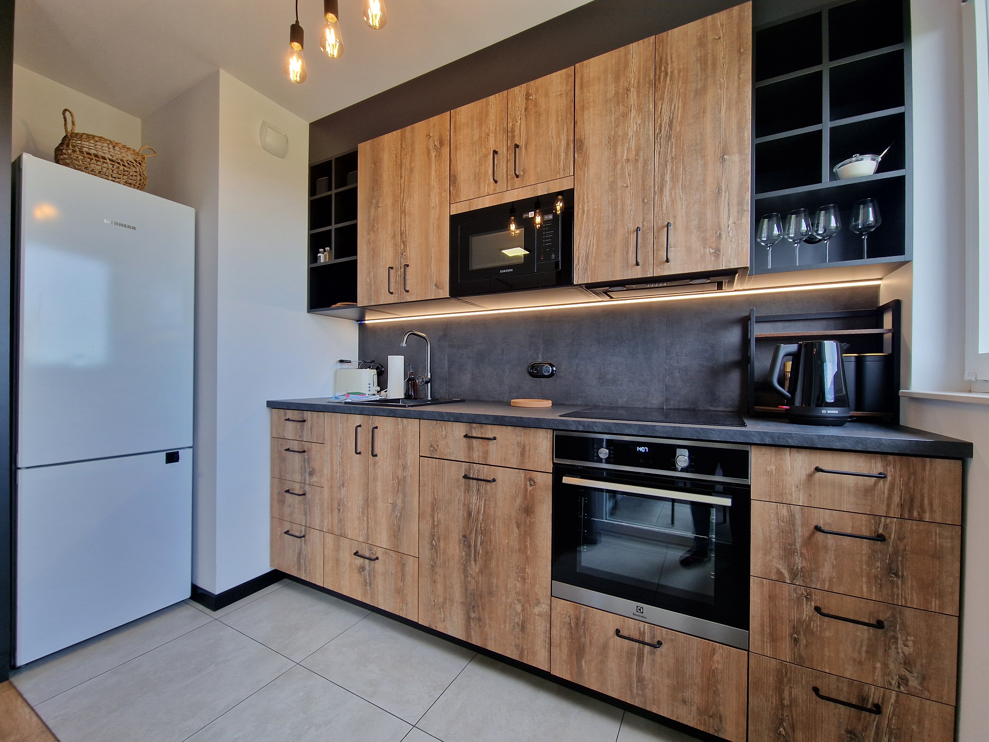 Sea View Panoramic Top Floor Apartment - 22