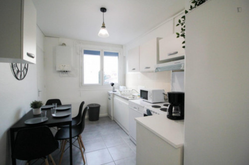 Pleasant room with dressing – 11m² - LY09