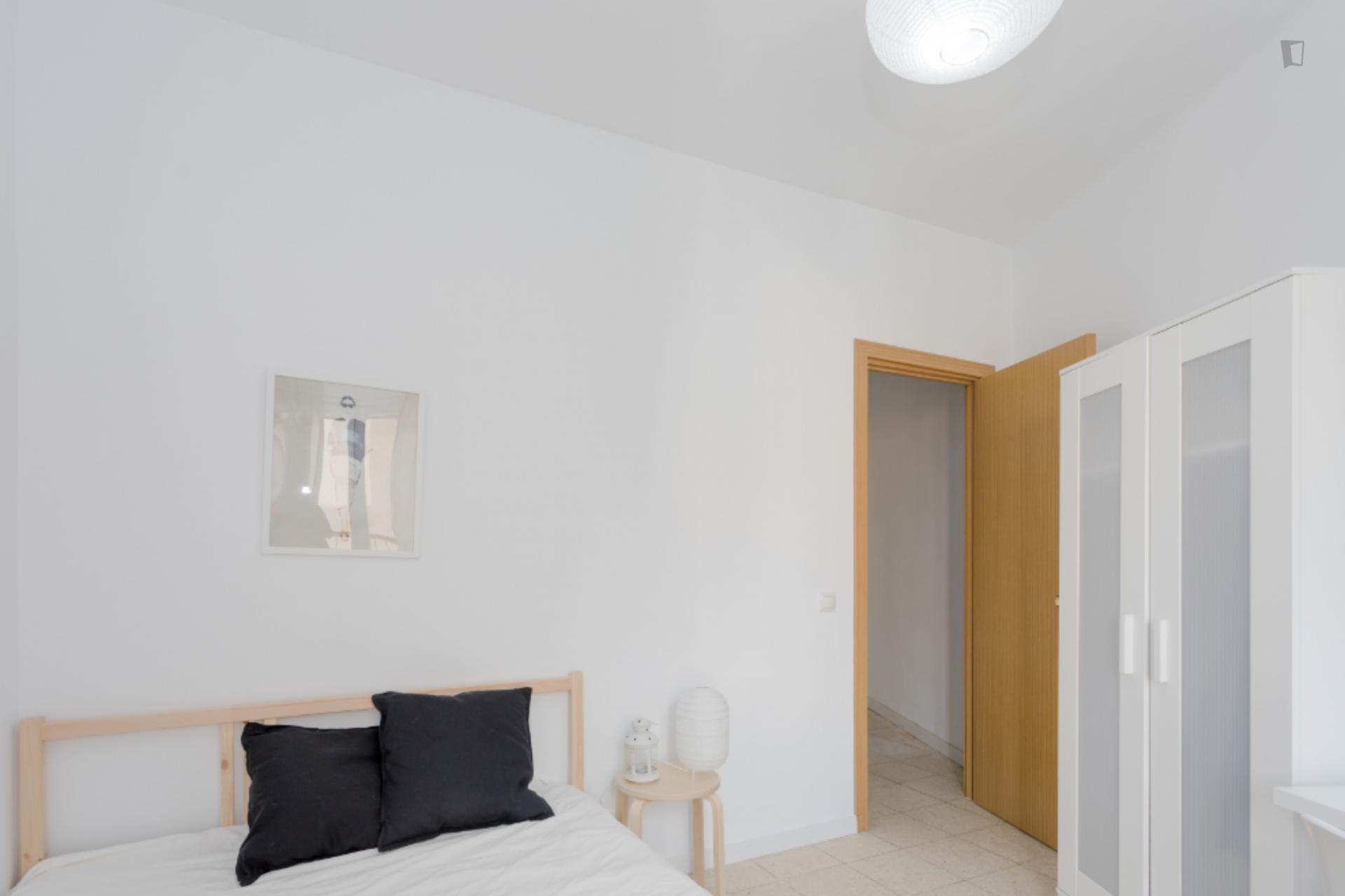  Stunning Double Bedroom In Barrio Gótico  -  Stunning double bedroom in Barrio Gótico  - Gallery -  1