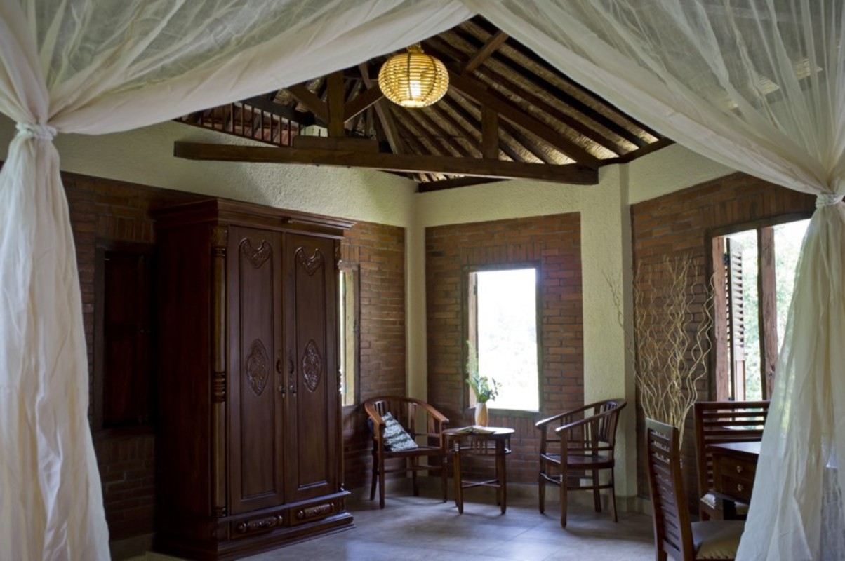 Bungalow Semilir ( Means Chilly, Airy )(Full Room) - 1