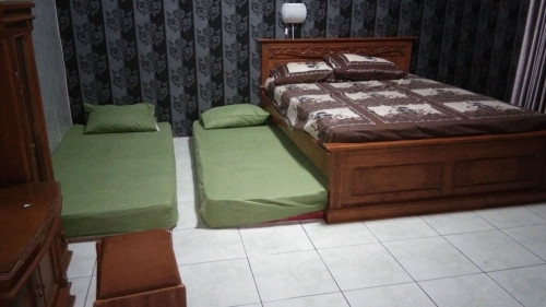 lucky putri house Yogyakarta ID - Gallery - 26