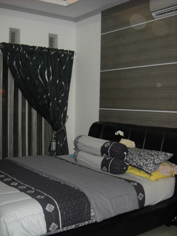 Greyish Room Facing Swimming Pool(Full Room) - 1