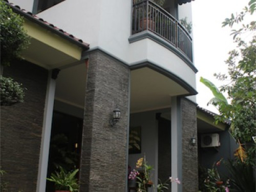 fun, outgoing family near city