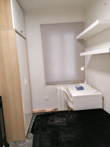 Single bedroom in 3-bedroom apartment  - Gallery -  5