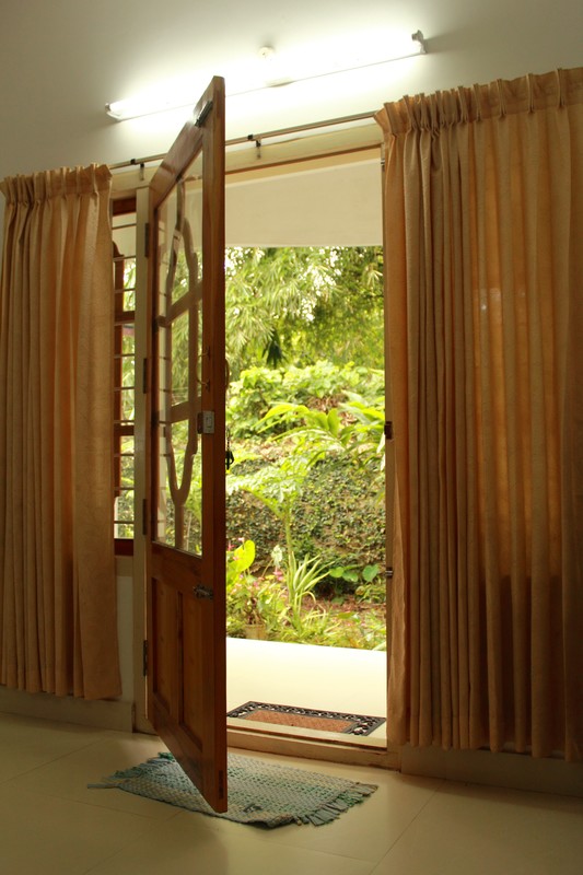 Balcony (Full Room) - 1