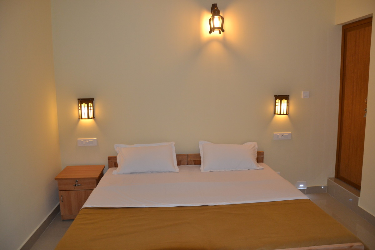 Double Deluxe Room With Forest View(Full Room) - 1