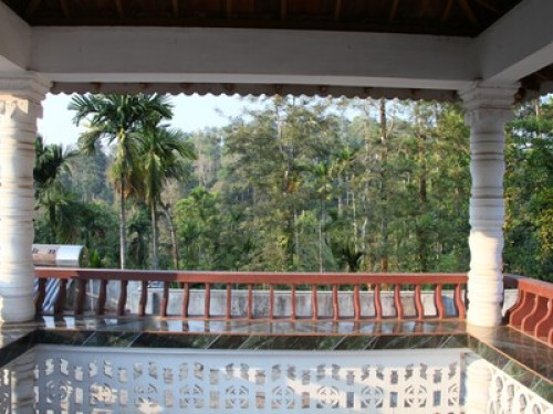 friendly outdoor family in kerala - Gallery - 5