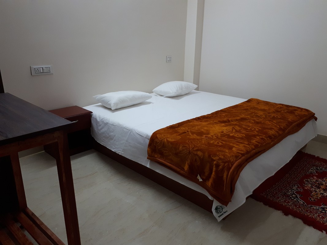 Standard Double Bed Room 3(Single Bed) - 1