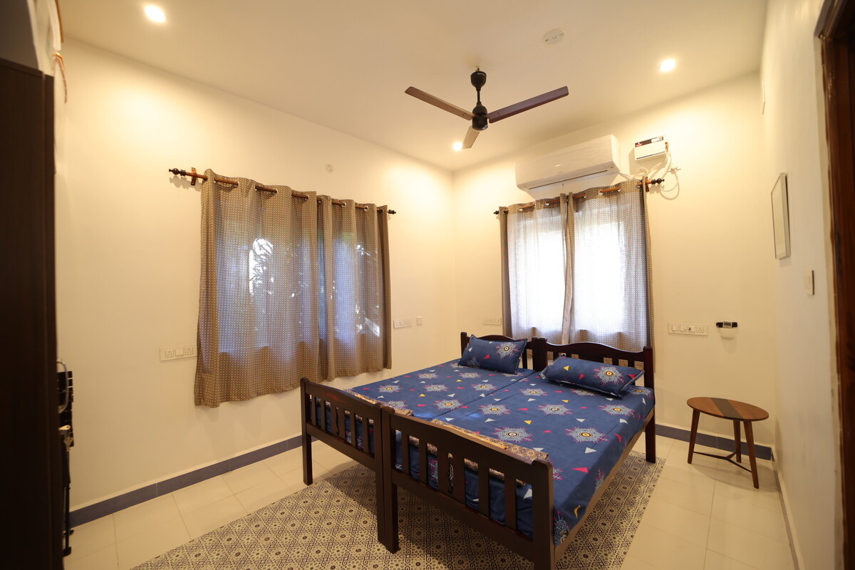  Bedroom 2(Full Room) - 1