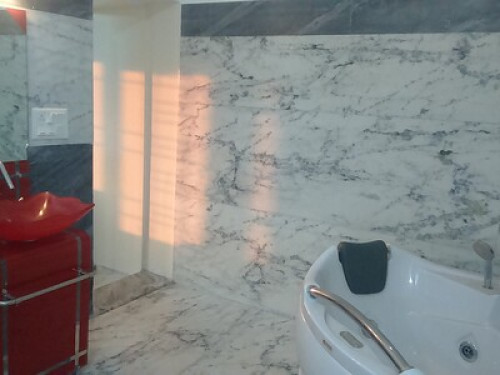 12 ft round window and lavish home! - Gallery - 9