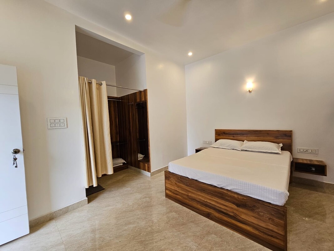 Bedroom 1(Full Room) - 1