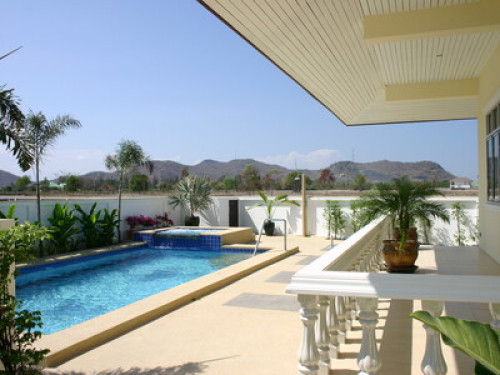 Luxury pool villa for disabled - Gallery - 17