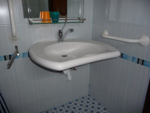 Luxury pool villa for disabled - Gallery - 7