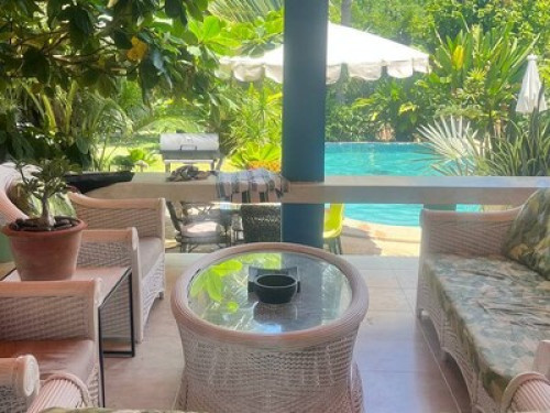 Chilled room in 420 tropical villa - Gallery - 12
