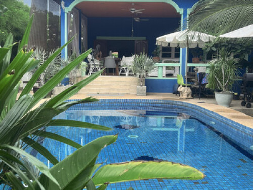 Chilled room in 420 tropical villa - Gallery - 15