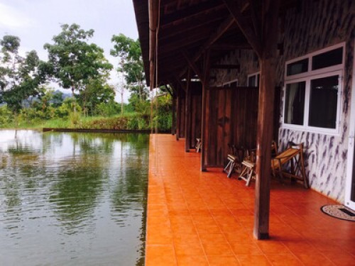 Relaxed couple in Thai jungle - Gallery - 22