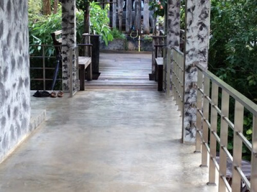 Relaxed couple in Thai jungle - Gallery - 21