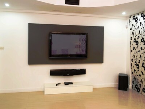 White Elegance & a Touch of Romance - Gallery - 11