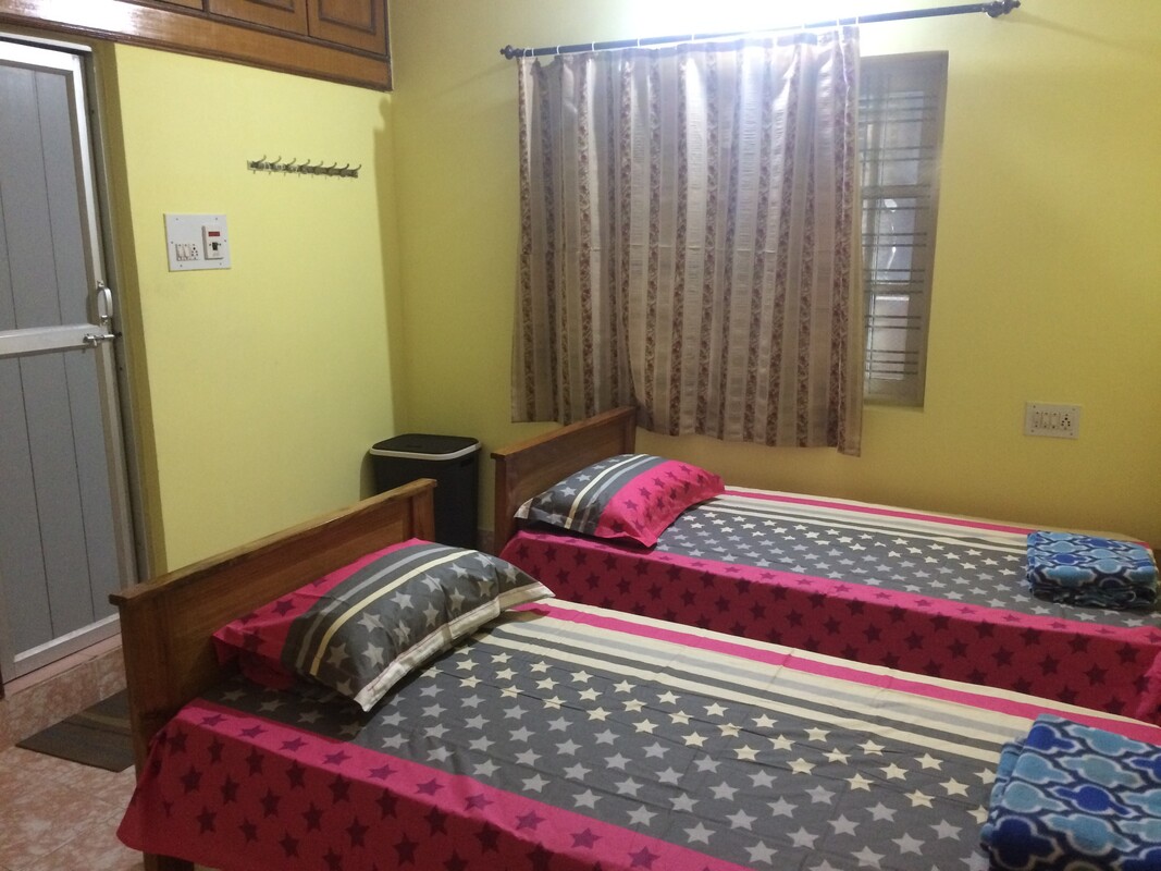 ROOM 1/2(Full Room) - 1
