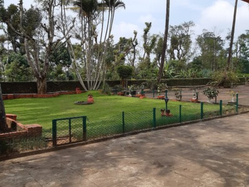 Coffee Estate Home - Gallery - 2