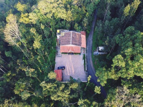 Homestay in the middle of the woods