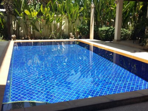 Townhouse pool villa