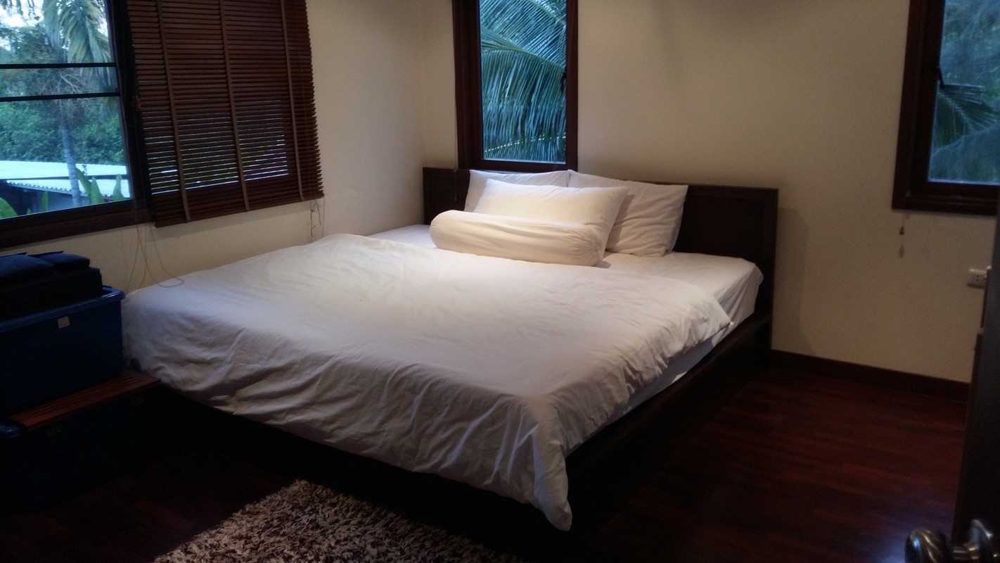 Room With Ensuite(Single Bed) - 1