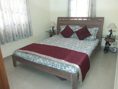 Entire Ground Floor with Garden - Gallery - 12