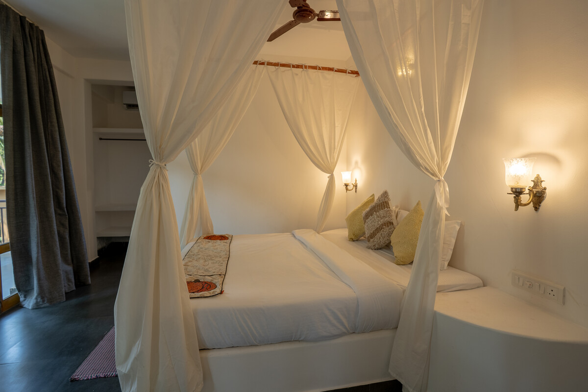 Deluxe Queen Room(Single Bed) - 1