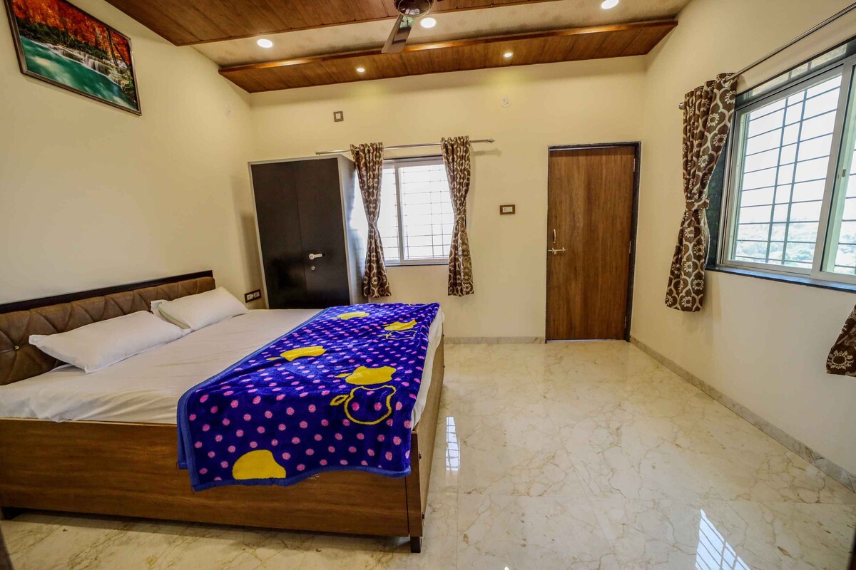 Royal-Bed-2(Full Room) - 1