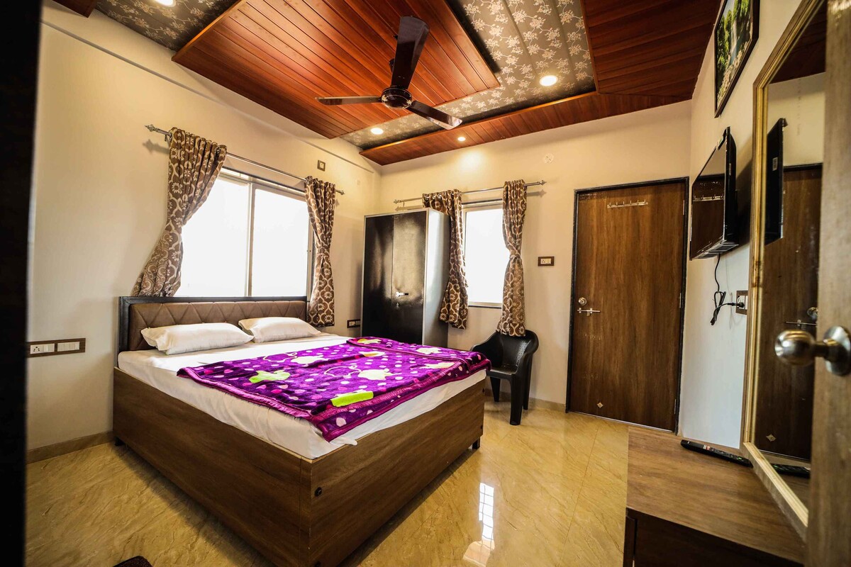 Royal-Bed-4(Full Room) - 1