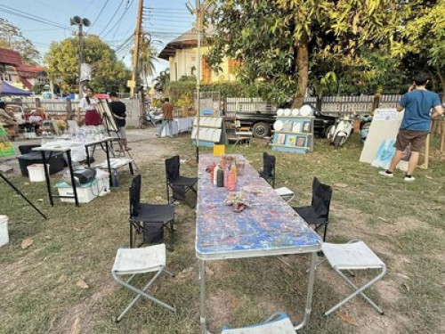 Cozy-Creative Corner in Old Phrae - Gallery - 3