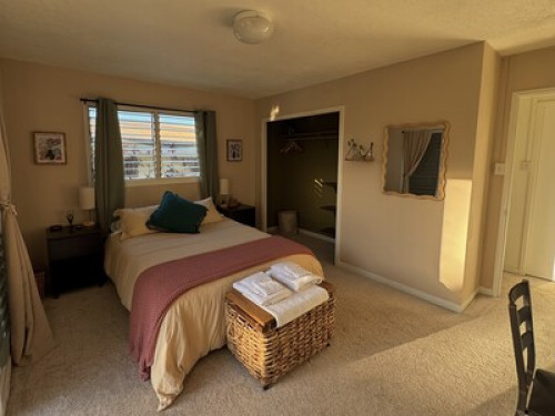 Master Suite w/ Private Bath Beach 