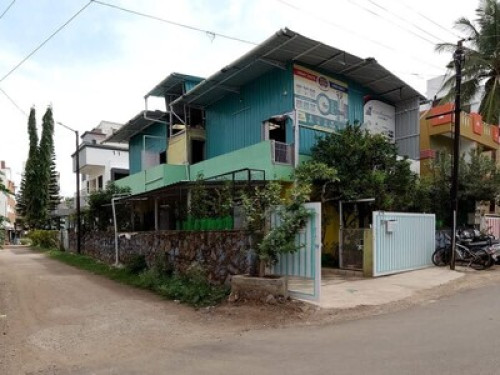 INDEPENDENT ROOM IN A VILLA NASHIK  - Gallery - 4