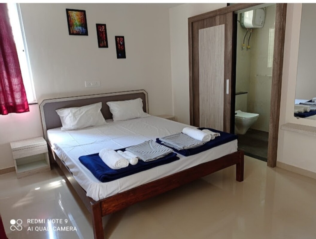 Double Bed Room(Single Bed) - 1
