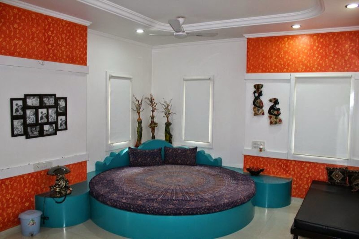 Front View (Full Room) - 1