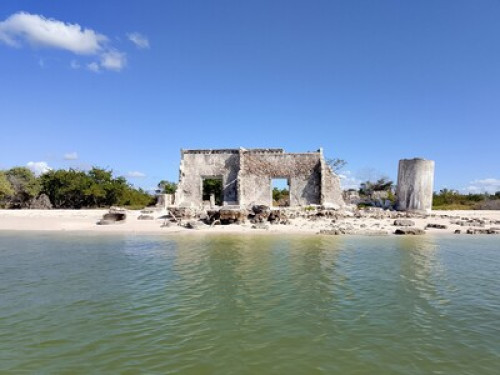 Private Room in Mexican Beach Town - Gallery - 5